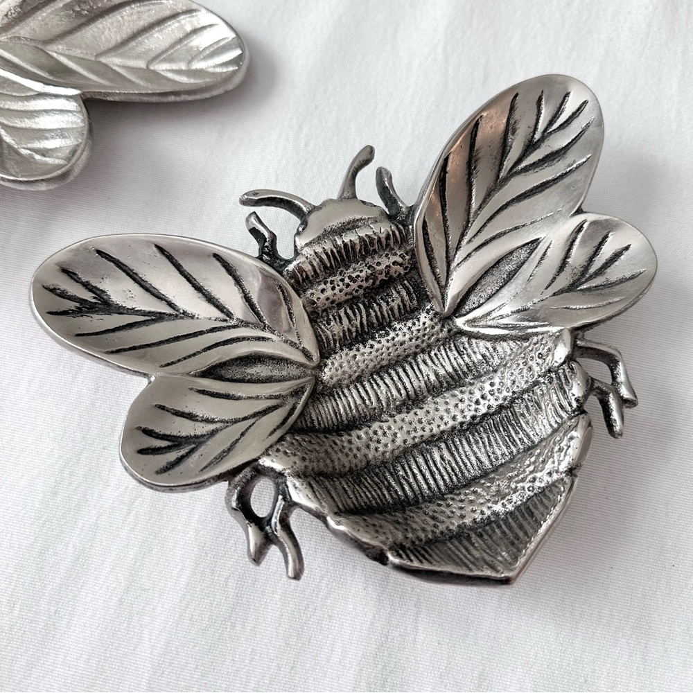 Silver Bumble Bee Trinket Dishes - Picture 5 of 9